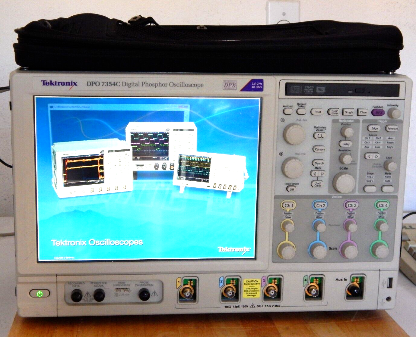 Tektronix DPO7354C 4 Channel 3.5GHz Phosphor Oscilloscope Tektronix DPO7354C 4 Channel 3.5GHz Phosphor Oscilloscope